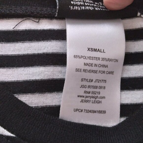 Harry Potter | “Platform 9 and 3/4” Striped Tee | XS - Picture 6 of 6